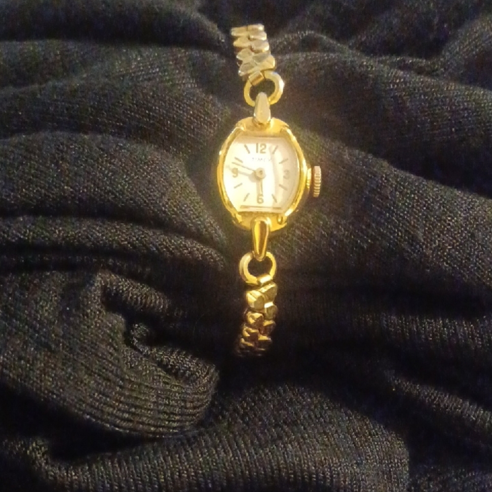 Beautiful Vintage Timex Watch